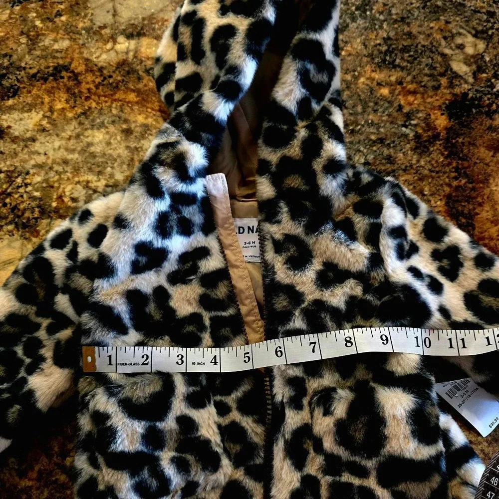 Old Navy Faux Fur coat toddler Girl